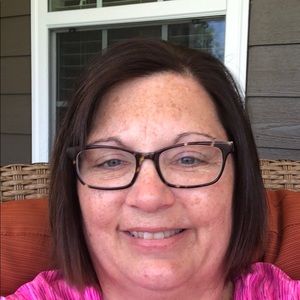 Meet your Posher, Lorri